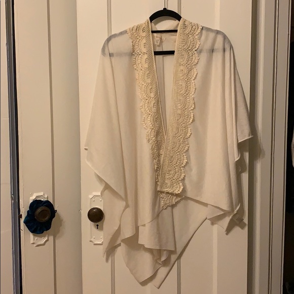 Cream shall - Picture 1 of 2